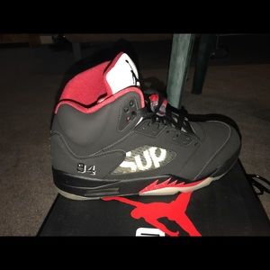 Jordan Retro 5 Supreme